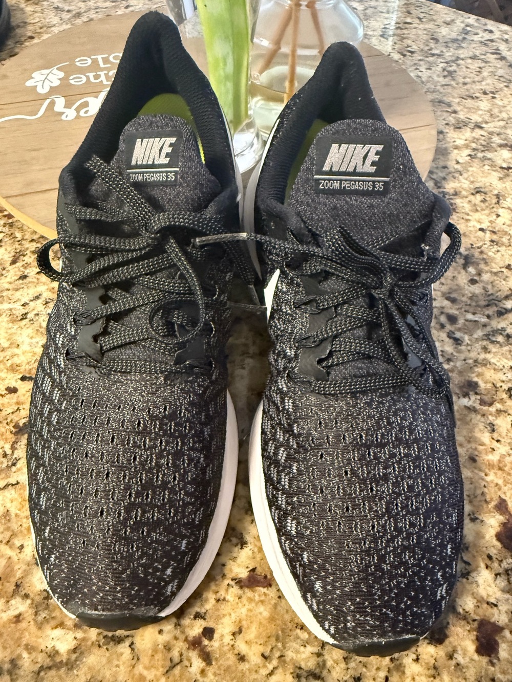 Nike Zoom Pegasus 35 women’s  Black/White Running Shoes 10